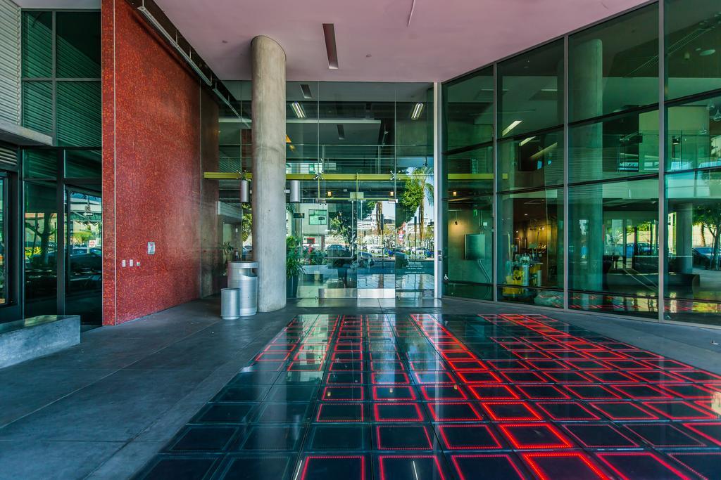 Met Lofts Suites Downtown La Лос Анджелис Екстериор снимка